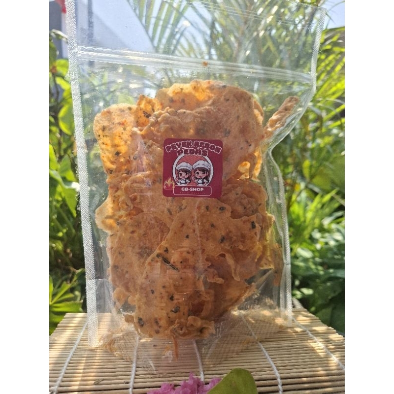 

Rempeyek / Peyek Pedas kemasan plastik standing