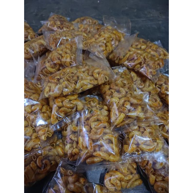 

Makaroni Pedas Daun Jeruk Murah 25gr/Makaroni bantet Super pedas Bumbu Basah