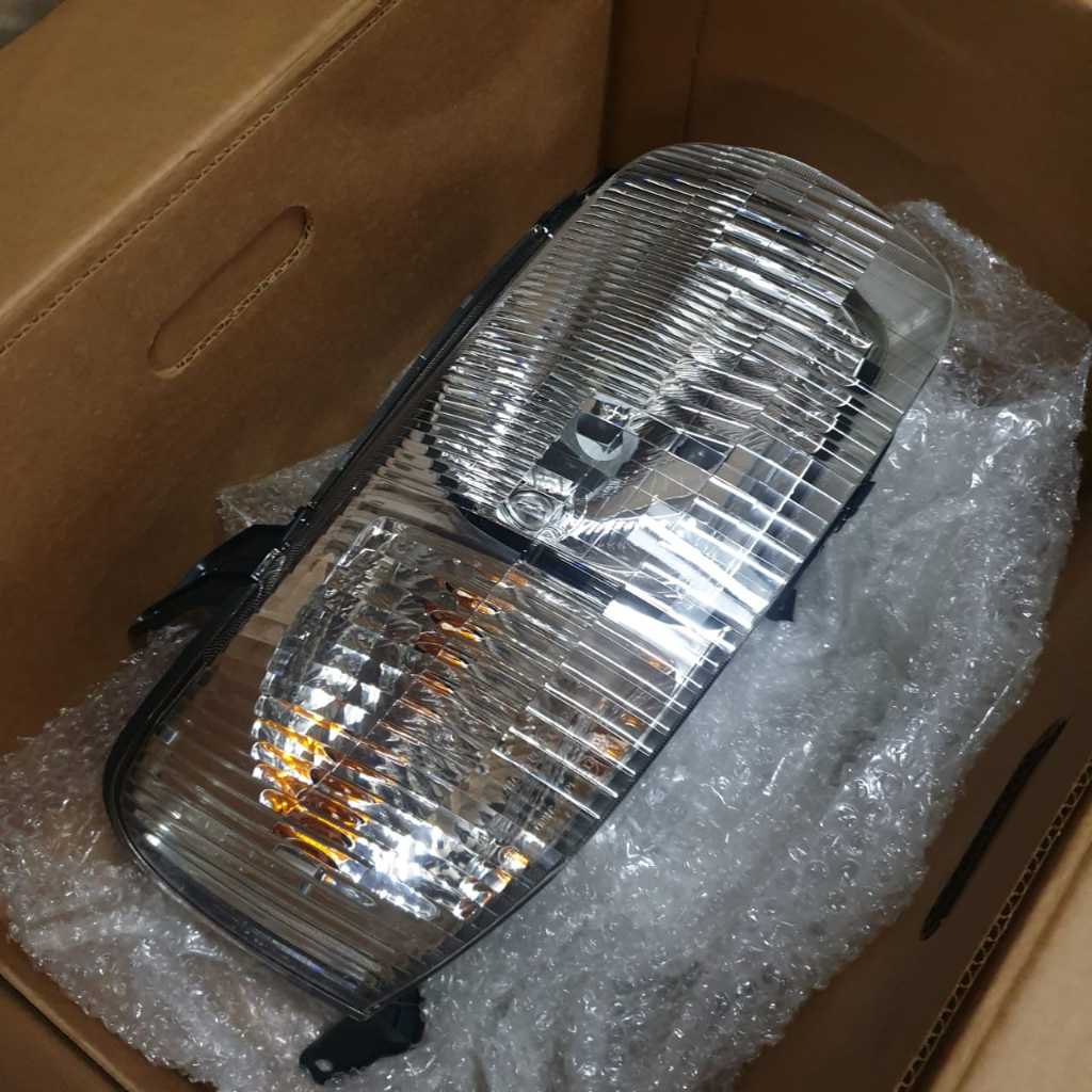 HEADLAMP LAMPU DEPAN FORD ESCAPE 2001-2004 E10451030R/E10451040R ORIGINAL