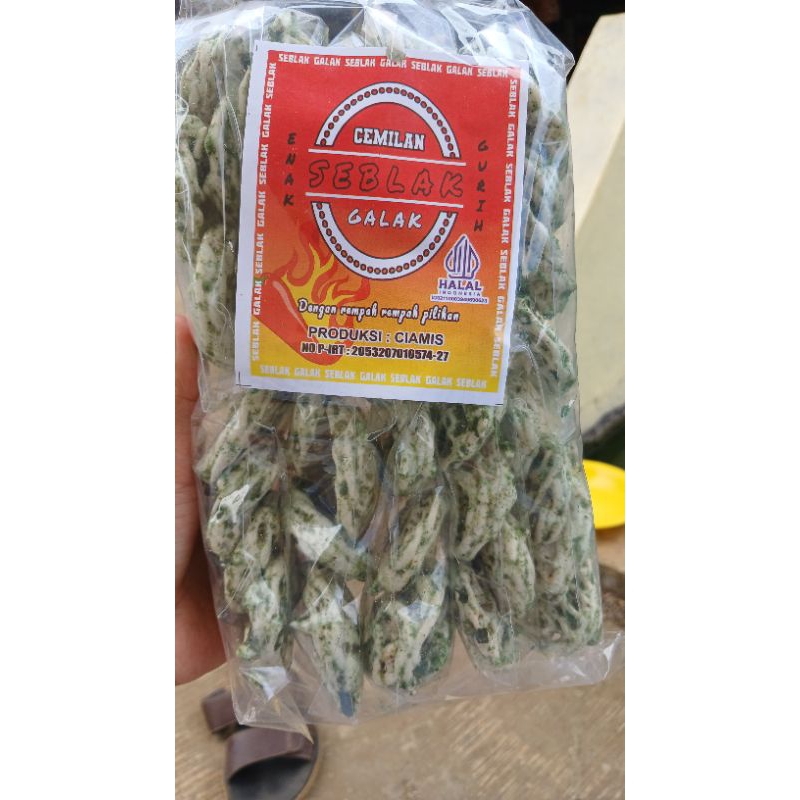 

SEBLAK RAFAEL pedas daun jeruk Rp 1000, isi 10pcs