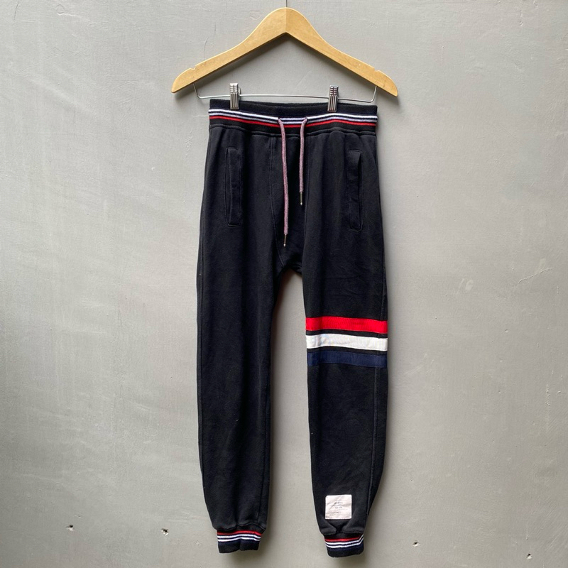 THOM BROWNE JOGGER PANTS