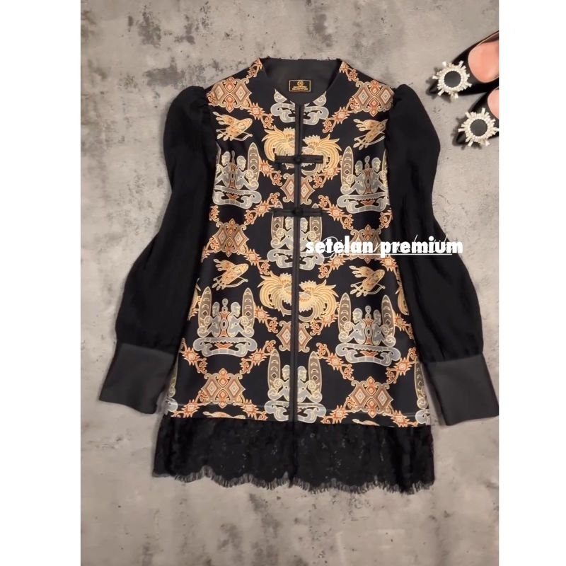 ATASAN BATIK WANITA MOTIF PAPUA