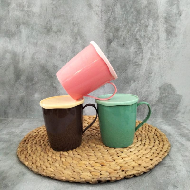 MUG SULTAN+ TUTUP/ GELAS MINUM/ GELAS WARNA PLASTIK