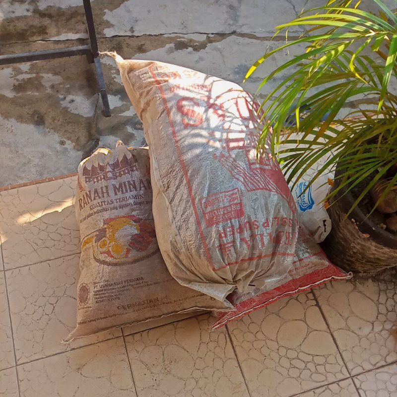 sabut kelapa ukuran karung 25