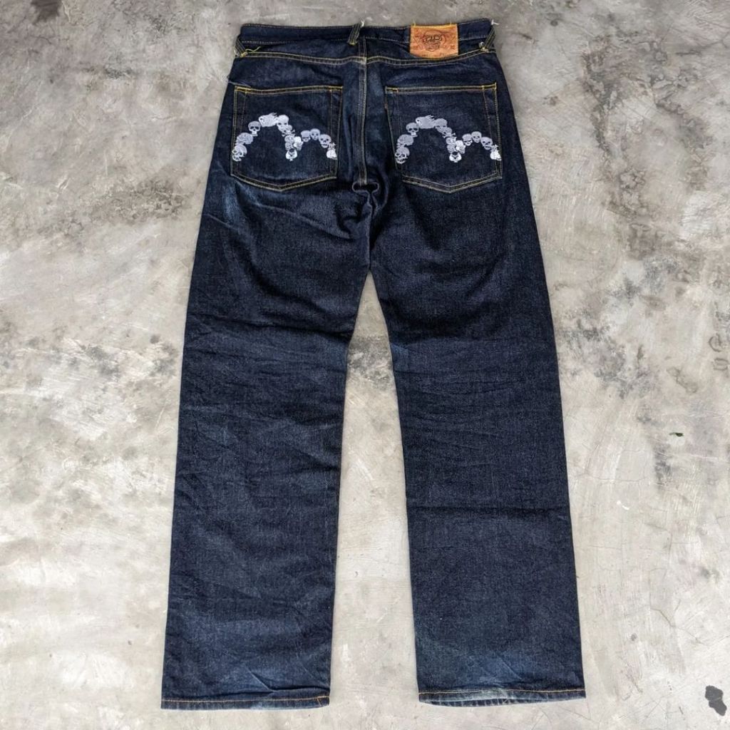 Celana Panjang Jeans Pria EVISU SKULL LOGO Size 32