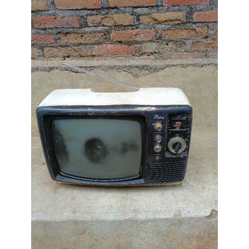tv national antik jadul