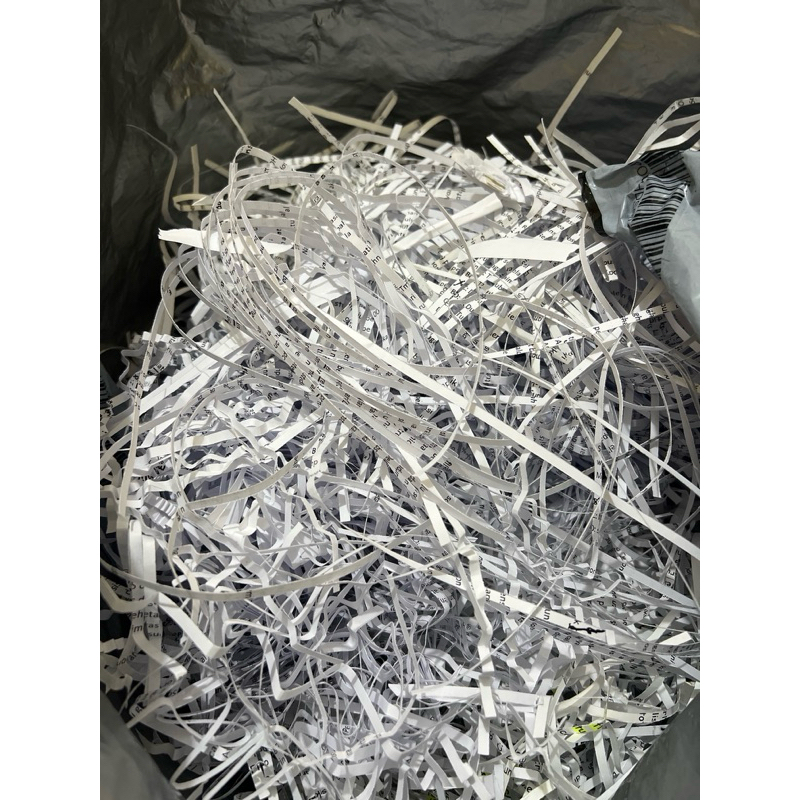 kertas serut/kertas cacah/shredder paper 1kg (bekas makalah di serut)