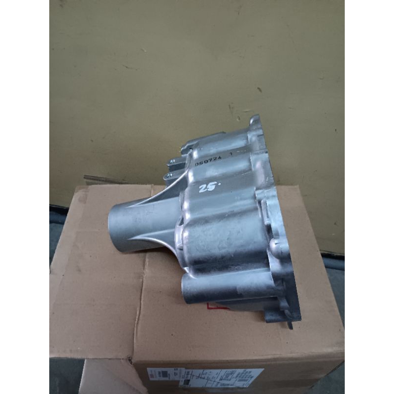 Casing Housing Buntut Transmisi Belakang Carry Futura 1.5 injeksi Injektion Original SGP