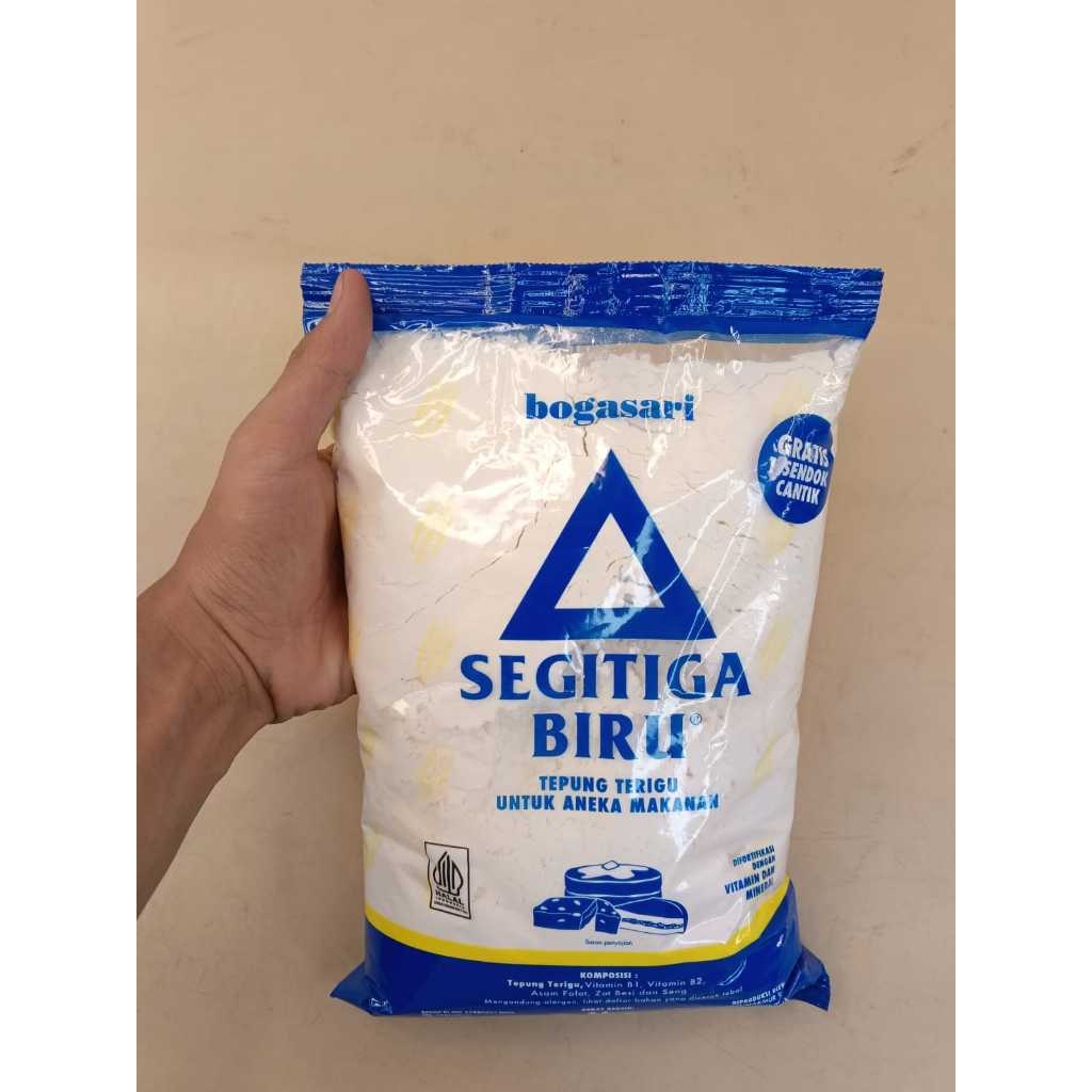 

Tepung Terigu Cap Segitiga Biru 1 Kg