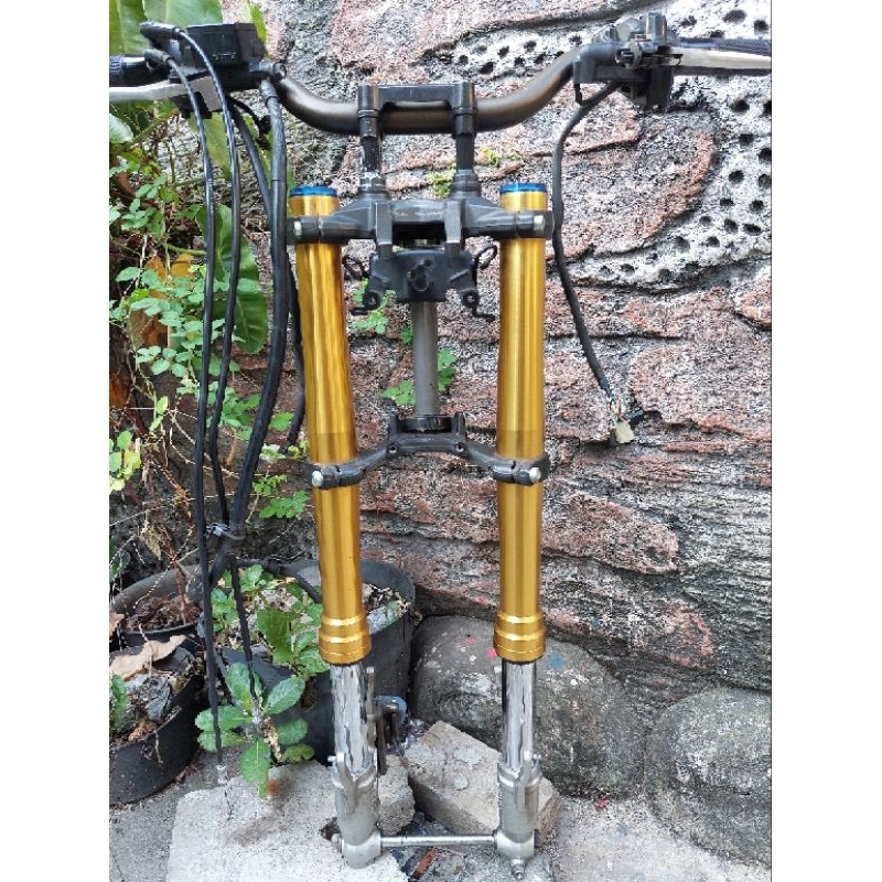 Sok upside down cb150r led v4 set pengereman