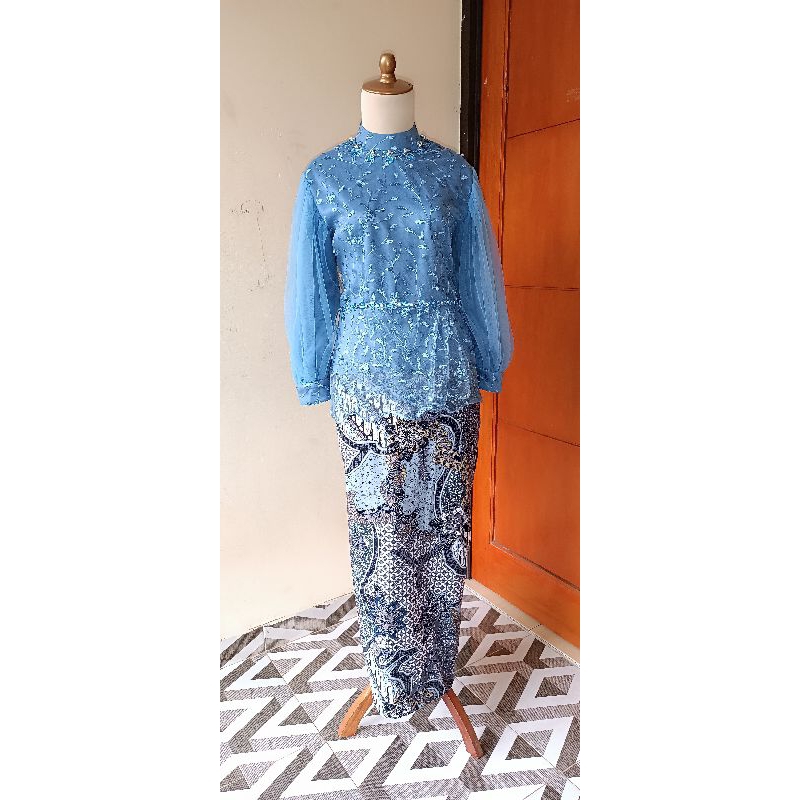 CUSTOM JAHIT/JAHIT BAJU/BUTIK/KEBAYA/BAJU KONDANGAN/BAJU BRIDESMAID/DRESS