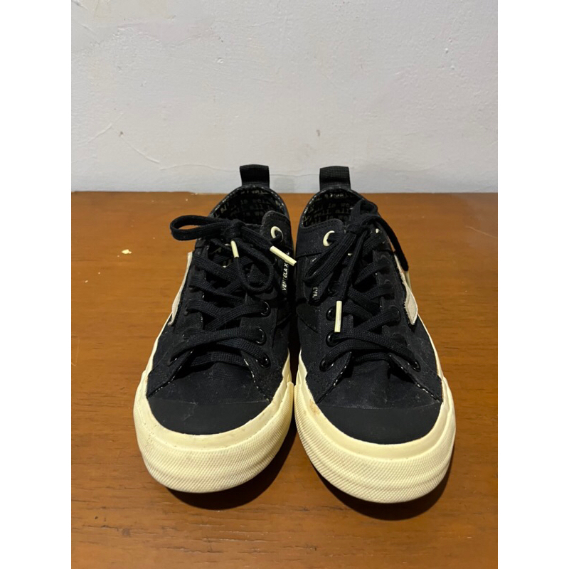 Sepatu Ventela x Evil x Papa gading All is well Type Low Preloved