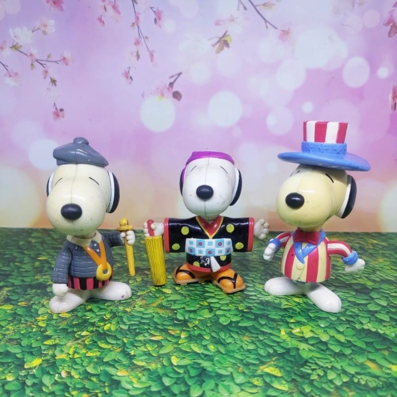 Snoopy baju negara set 3pcs Preloved Snoopy World Tour Scotland/Japan/US happy meal mcd kfc