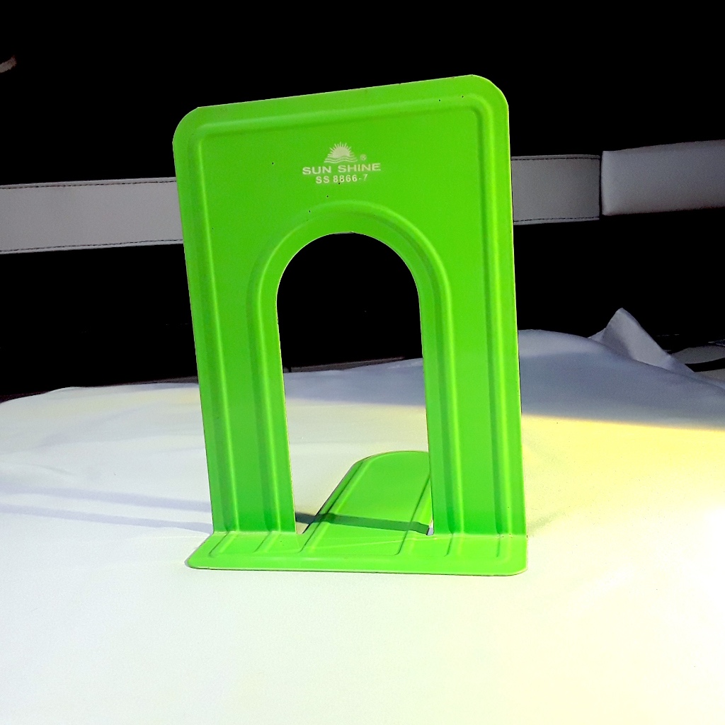 

[ONE-PIECE ONLY] SUN SHINE Green Book Holder Stand Dudukan Penyangga Buku