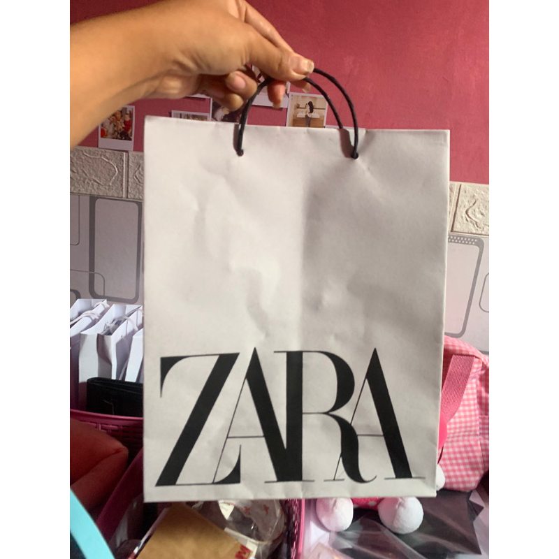 

paperbag Zara