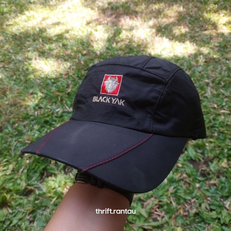 Topi Black Yak [BEKAS]