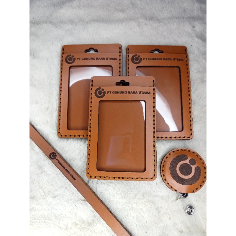 

NAMETAG KULIT CUSTOM