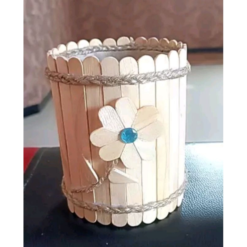 

prakarya stik tempat pensil