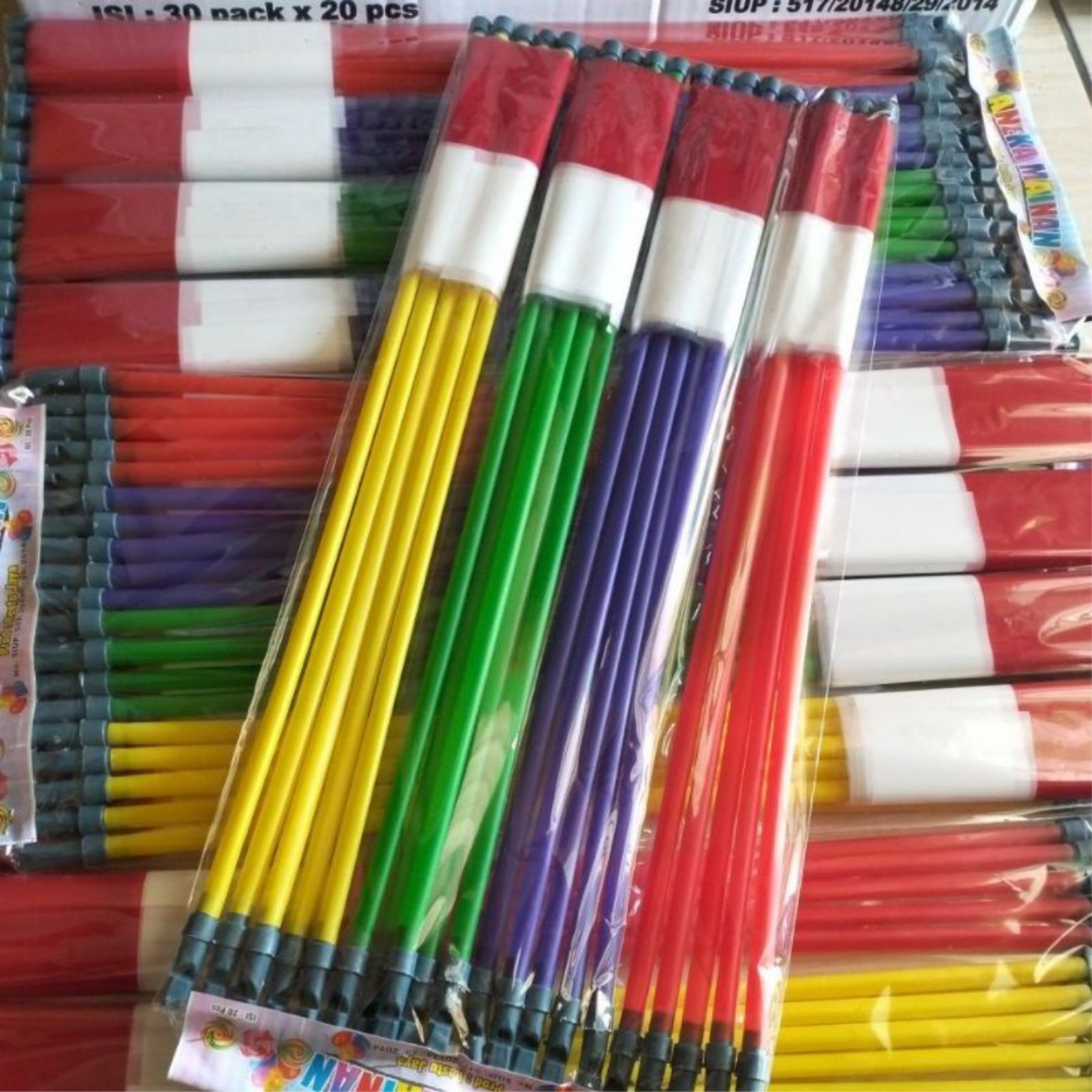 bendera tangan bendera merah putih bendera peluit