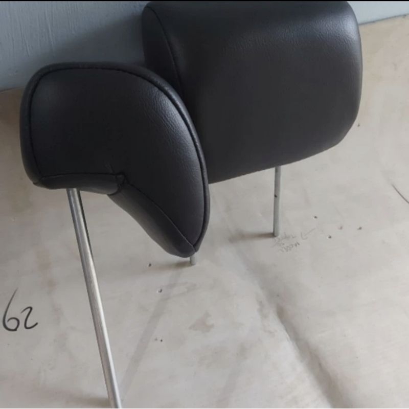 headrest jok tengah CHEVROLET SPIN sandaran kepala jok mobil