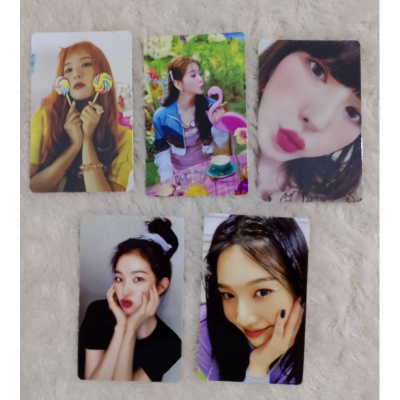 [UNOFFICIAL] SET PHOTOCARD (PC) RED VELVET - QUEENDOM (DAPAT 5)