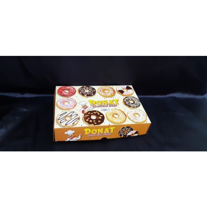 

Dus donat isi 6 uk 27 x 18,5 x 5,5 cm / Box donat Motif Coklat PER PACK