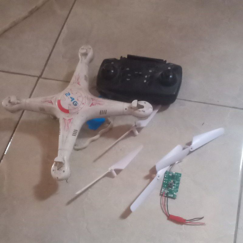 body syma x5c..+mesin drone e88 dan remotnya...bonus baling2_lngkap..