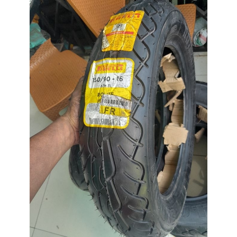 Pirelli route 130/90-16