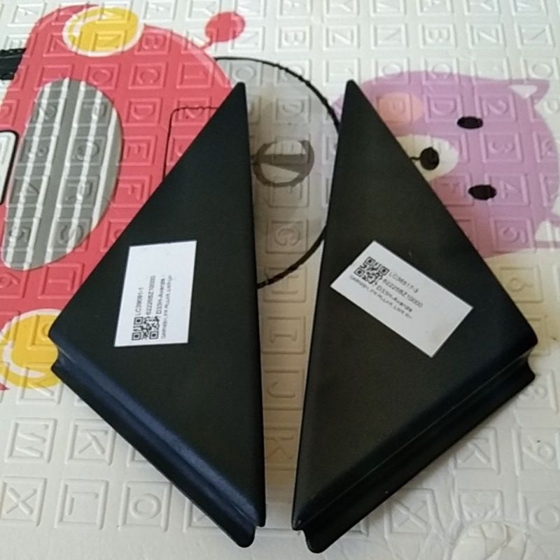 pilar segitiga depan Veloz 2022 original