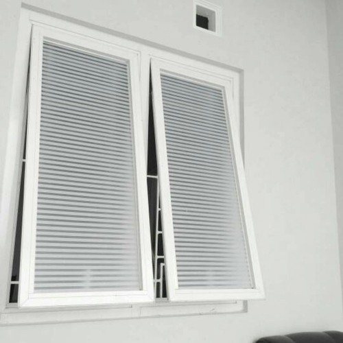 Stiker Kaca/Sanblast Dekorasi Jendela Rumah Kantor Motif Garis Putih GS 1207 - 120 cm x 25 cm - High