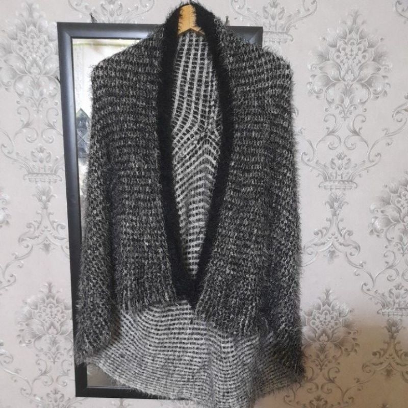 outer fuzzy premium/fuzzy cape/atasan wanita/fuzzy bulu