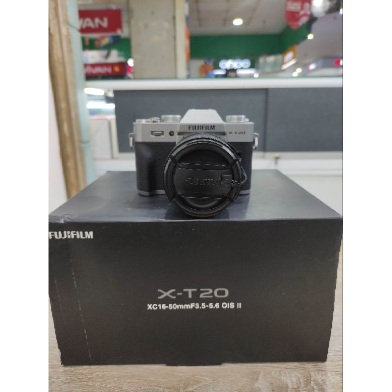 Fujifilm XT20 kit 16-50mm Bekas