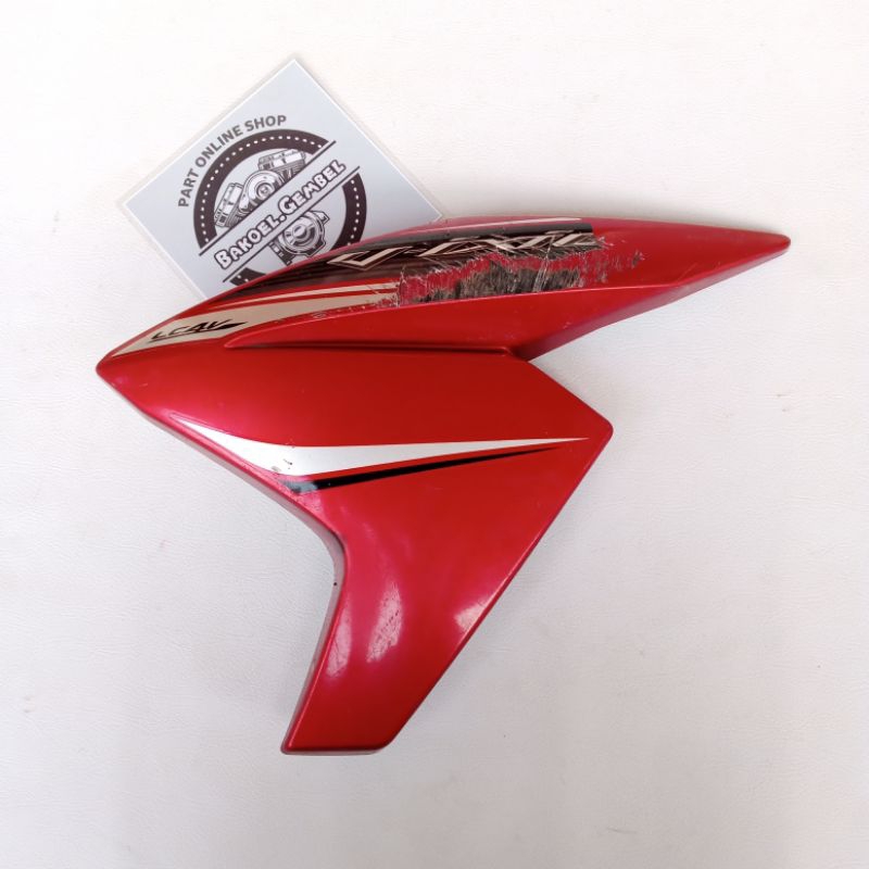 Sayap tangki samping kiri Vixion New NVL 1 PA original copotan