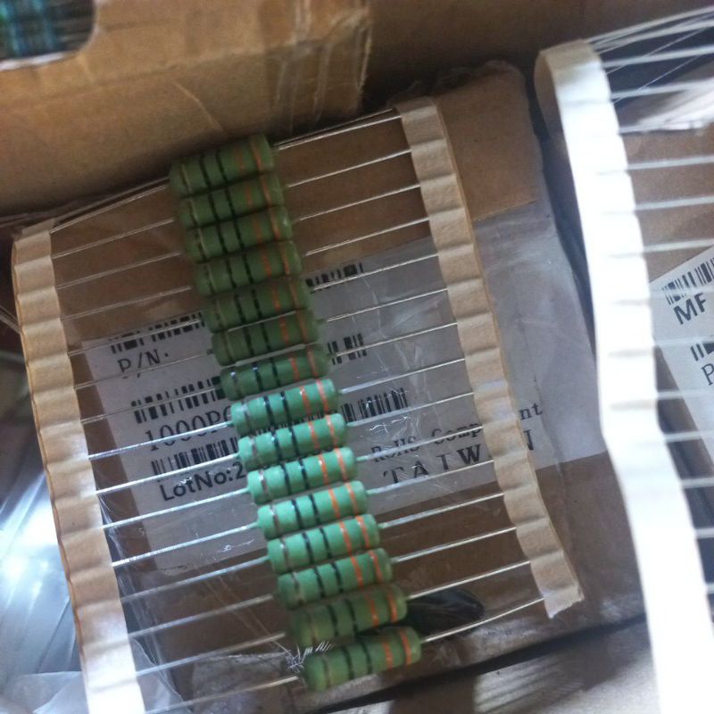 resistor 330 2watt metal film