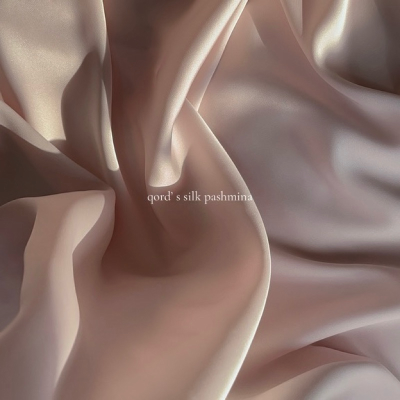 qord’s silk pashmina in blush