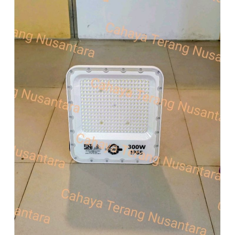 LampuSorot 300 Watt led lampu tembak 300 Watt led lampu sorot led 300watt