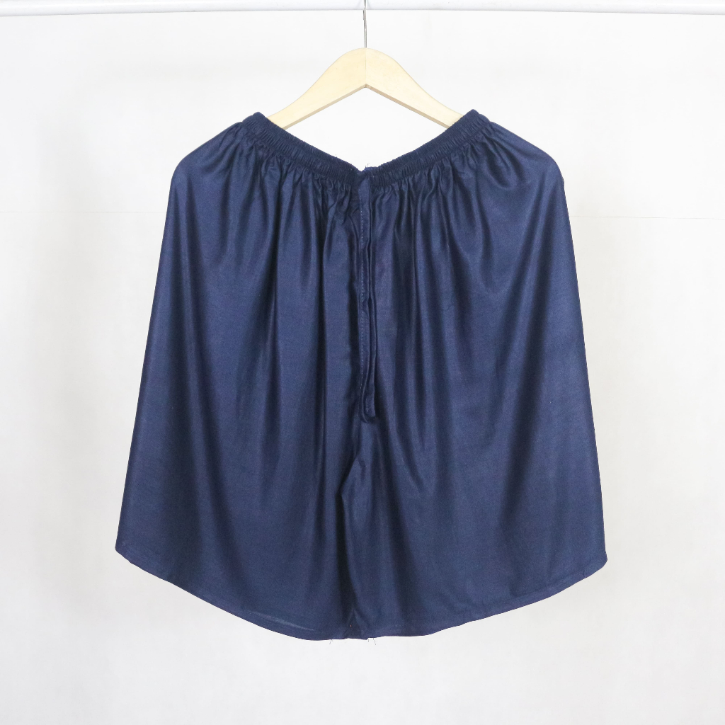 murah celana pendek wanita super jumbo motif polos / celana pendek wanita selutut