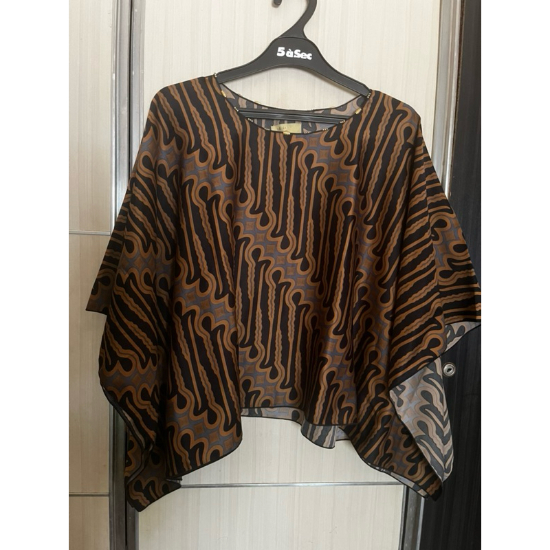 Preloved atasan batik designer formal Luire by Raden Sirait