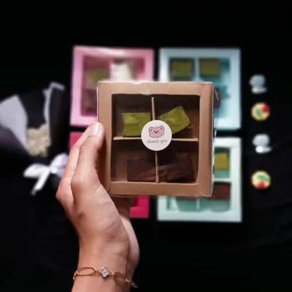 

coklat mini *dalam kemasan kotak mini estetik