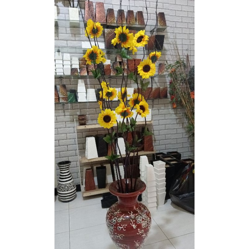 Hiasan bunga matahari bambu ulir