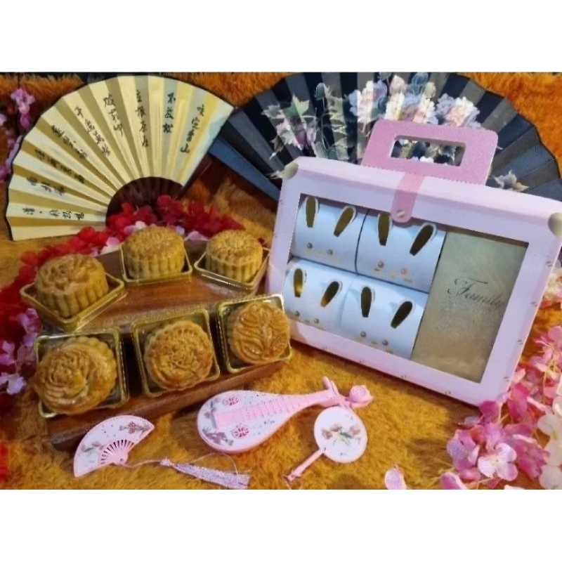 

mooncake isi 6pc isi telur 130gr mix rasa+ lotus