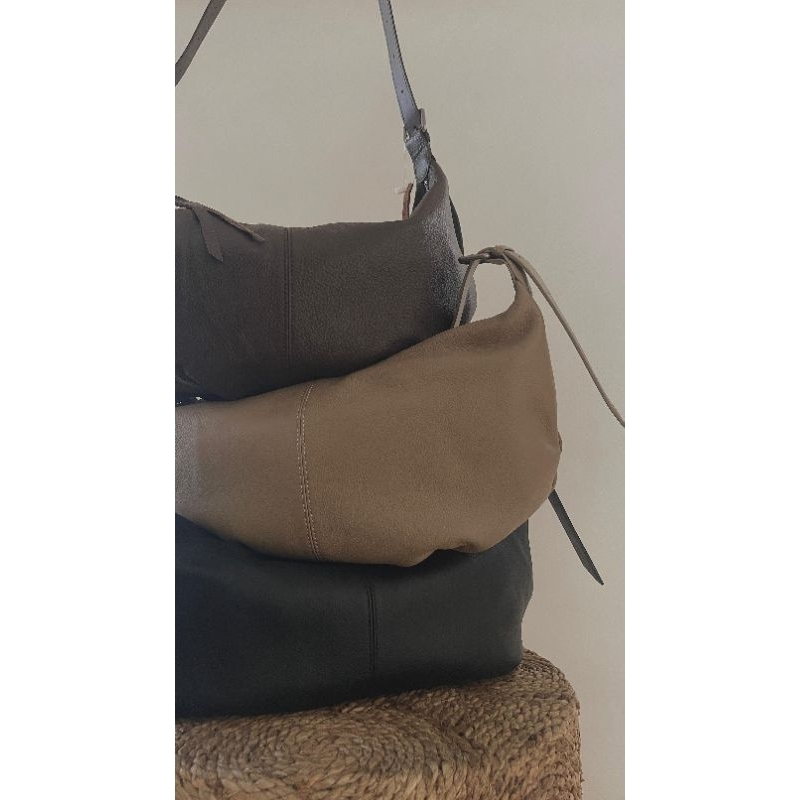Tas Wanita NO BRAND (Kulit Asli) - Ivory Leather Sling Bag