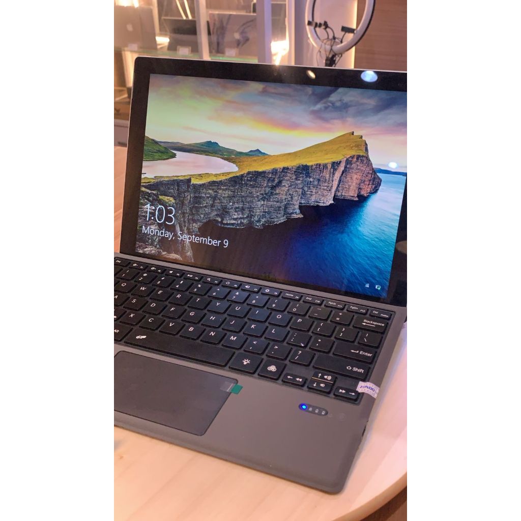 Microsoft Surface Pro 3 i7 ram 8/256GB SECOND