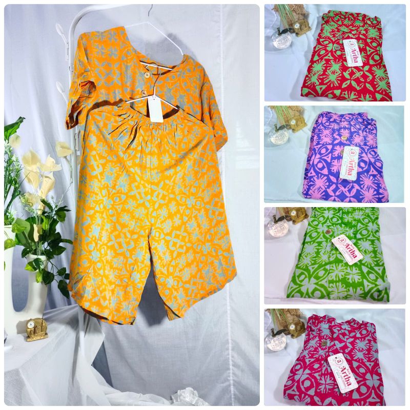 Setelan Baju Tidur Motif Batik Lengan Pendek Celana Pendek