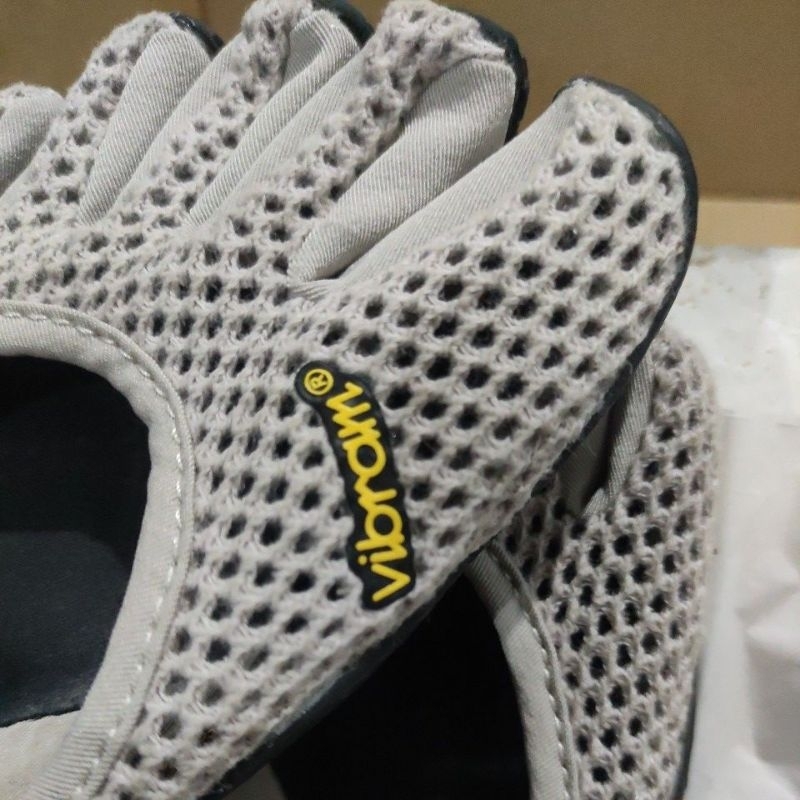 PL/USED - Sepatu Yoga/Poundfit Vibram FIVEFINGERS (ORIGINAL)