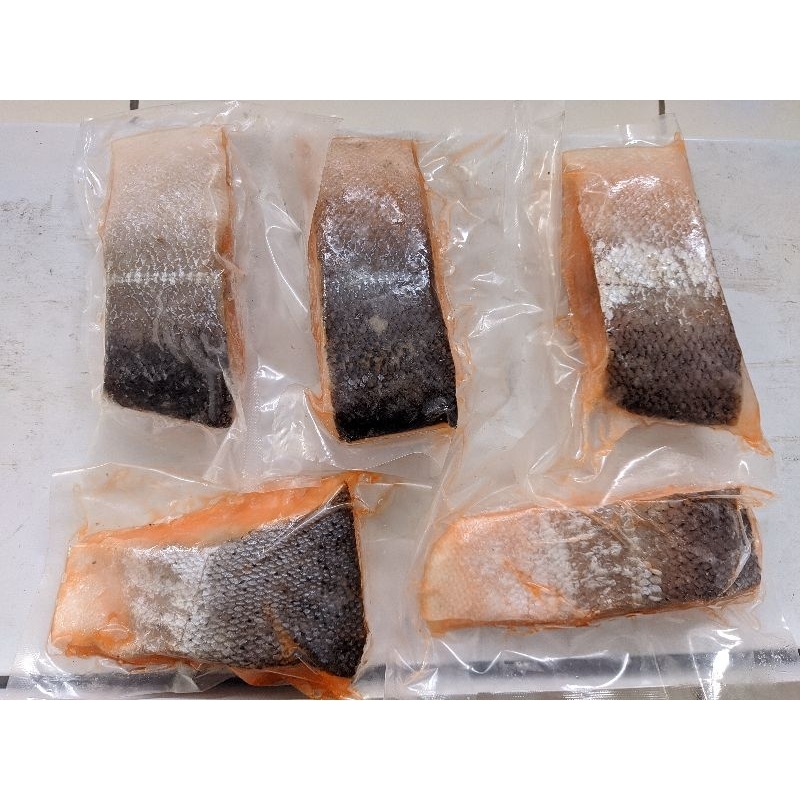 

Salmon Portion Fillet 200 gram 200gr frozen