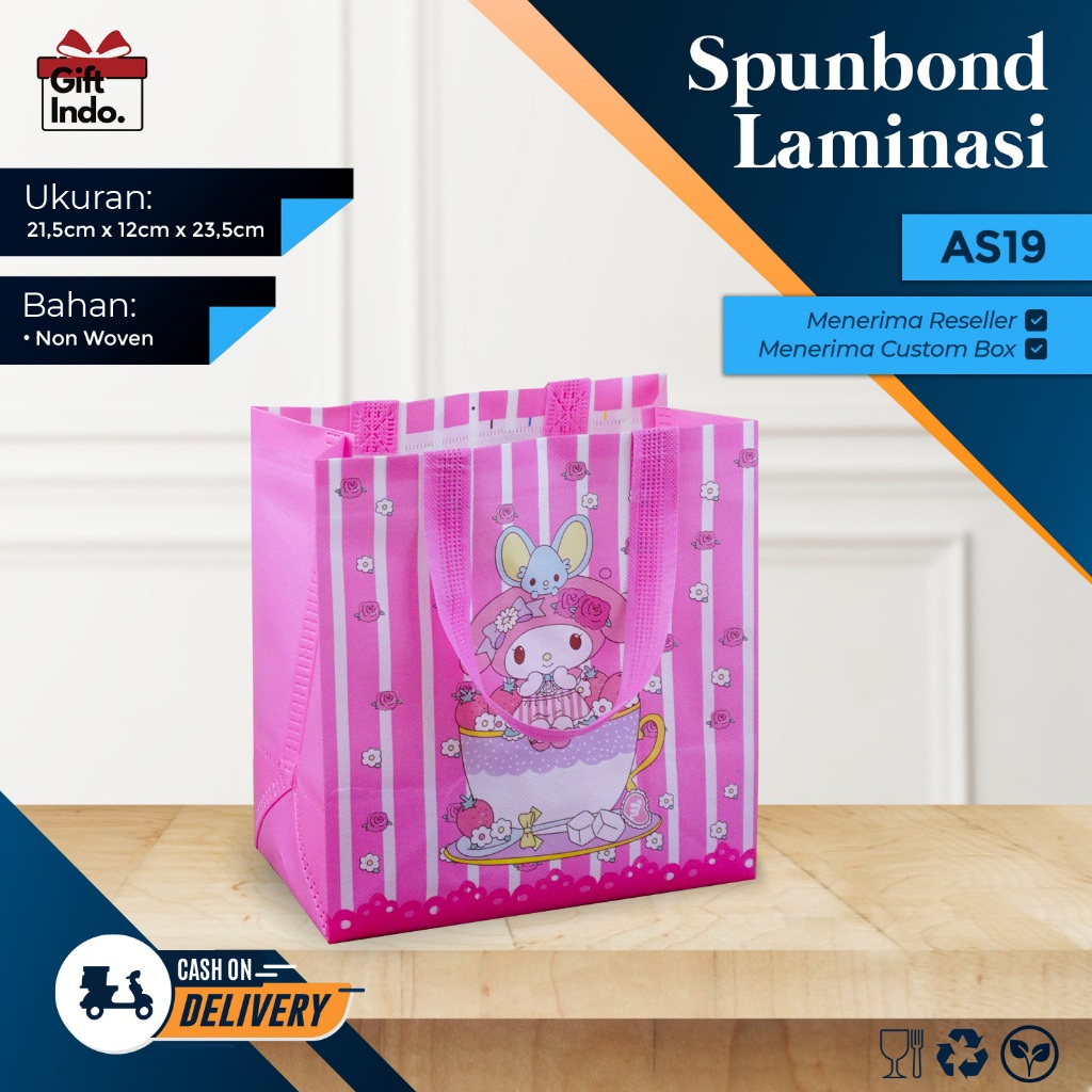 

Spunbond Motif Sanrio Goodie Bag Tas Souvenir Hampers Kado Acara Ulang Tahun Anak Tas Belanja