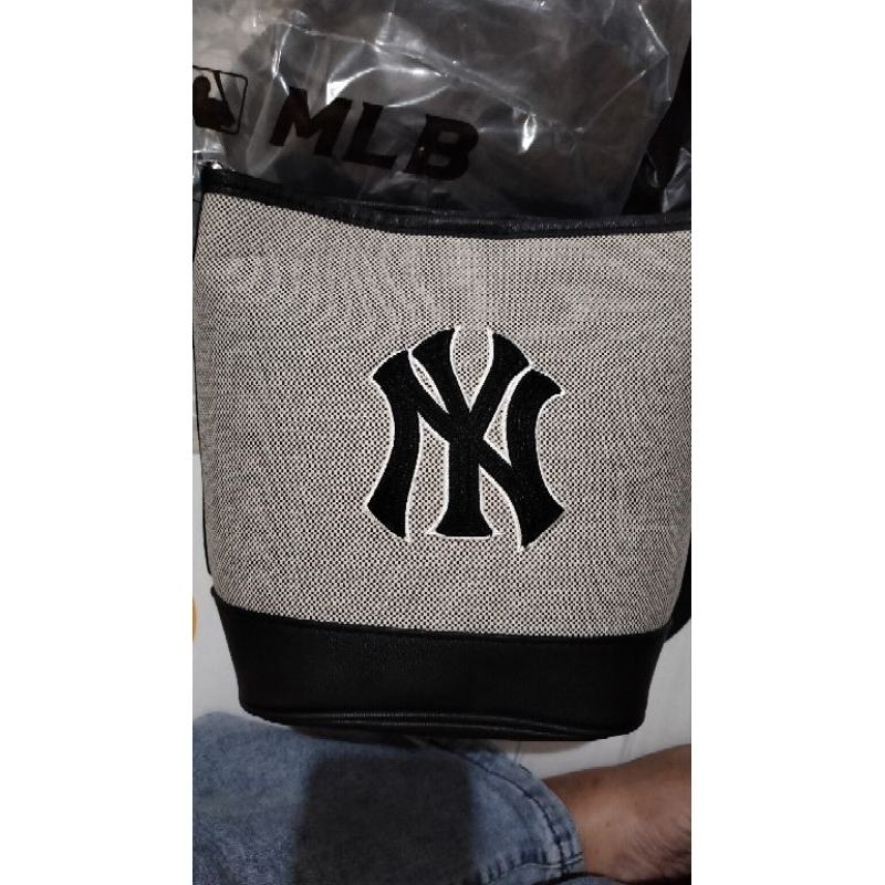 Basic Big Logo Canvas Bucket Bag NEW YORK YANKEES