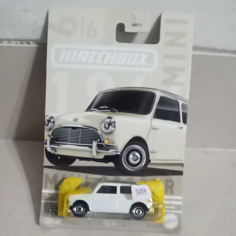 1964 austin mini cooper matchbox putih