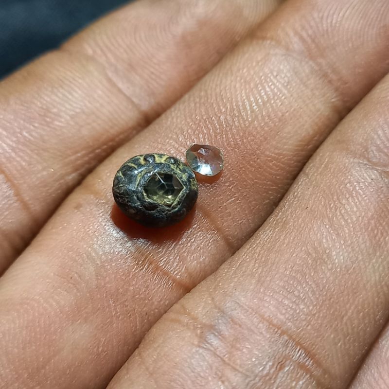 batu intan temuan sungai